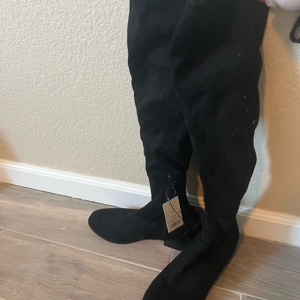 Black Over-the-Knee Boots